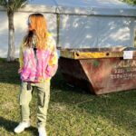 Silvina Luna Instagram - 🍂 El otoño llegó con todo!!! 🍁 Y @harveywillys trajo los mejores buzos de temporada 🤟🏻😎 #LunaStyle #Look #moda #stilyng #fashion #buzos #buzocanguro #SilvinaLuna