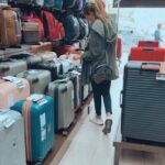 Silvina Luna Instagram – 🧳 Se viene el @hoteldelosfamosos y me estoy preparando con todo para entrar.

Por eso corrí a lo de mis amigos de @lanueveequipajes! Una cadena de negocios proveedora de equipajes, bolsos y mochilas de marcas líderes. 

No sólo tienen variedad y buenos precios; la atención es excelente y personalizada. 

Hacé tu compra desde cualquier lugar del país 🇦🇷 ¡Y atención con este DATO! 👀Comprando desde la web www.lanueve.com.ar, tenes un 15% DESCUENTO con mi cupón LUNA 🙌🏻
.
🎥 @renzoberecoechea 

#ElHotelDeLosFamosos #valijas #SilvinaLuna #descuento #lanueveequipajes