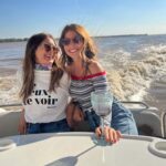 Silvina Luna Instagram - Algo más lindo que la AMISTAD 🎁💜💖💛💚🧡 y los atardeceres 😜 Qué planes para este finde!???