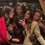 Simay Barlas Instagram - Dün geceden ✨🪬🥂🌸