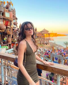 Simay Barlas Instagram - 🌅 🧡