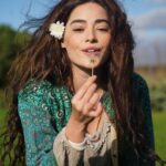 Simay Barlas Instagram – #Aziz bu akşam @showtv ‘de !! 🤍@azizdizisitv  @o3medya