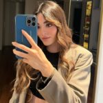 Simay Barlas Instagram -