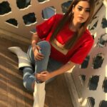Simay Barlas Instagram -