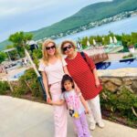 Simge Selçuk Instagram - 🌴🌵☀️ Canım kızım Canım annem ❤️🧿 Bodrum’da cennet gibi bir Anneler Günü @titanicluxurycollection