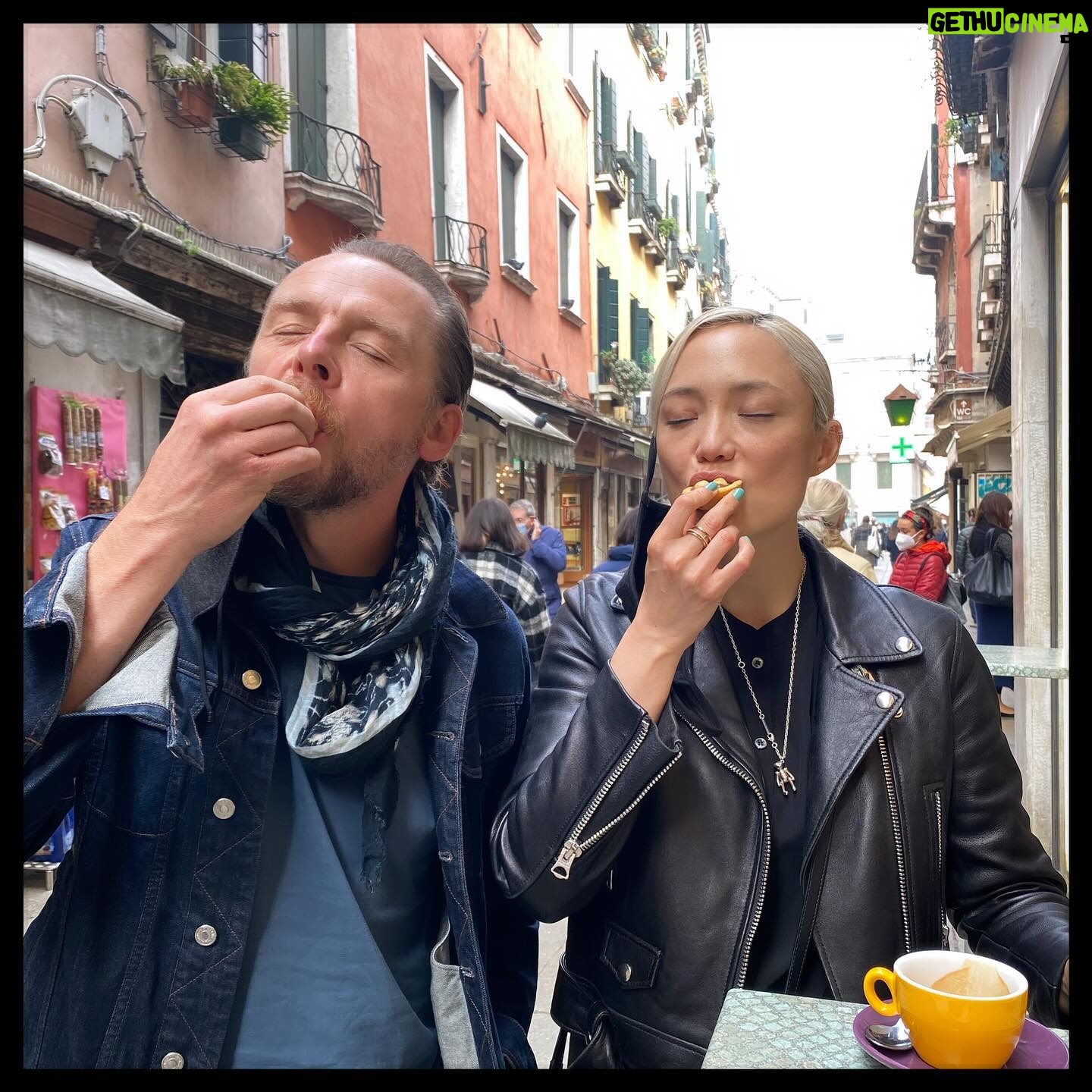 Simon Pegg - 48.7K Likes - Three years ago. Eating mouth watering pastries in Venice with @pom.klementieff.
📷 @katharynmann