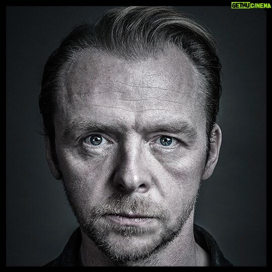 Simon Pegg - 36.2K Likes - Me by @drgotts and me by me. 😘