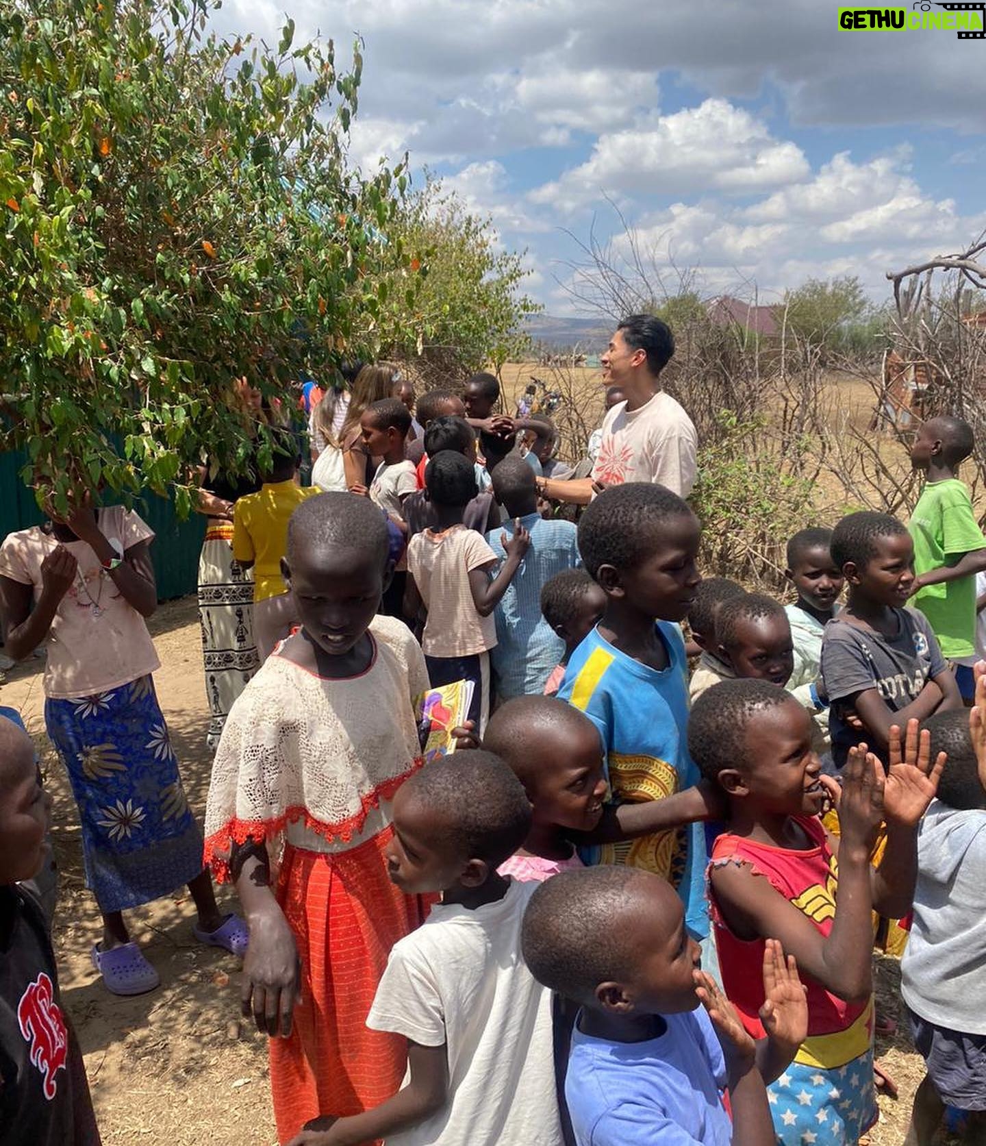 Simon Pegg Instagram - Last year, I was lucky enough to visit the Masai village of Olchurai, in Kenya. I met an incredible community of people, working hard to do the very best they can for their children, particularly the young women, who are frequently married off early, or subject to female genital mutilation (FGM). I met a University educated Masai Warrior by the name of Andrew Ole Nkongoni (pictured) who had returned to his village after graduating to help secure a better future for the Olchuari children. I was blown away by Andrew’s commitment to his people and asked if I could do anything to help. Together we came up with Bridge of Hope, a highly focused fundraising effort, directly enhancing the lives of the boys and girls of Olchuari. Any money you are kind enough to donate, will go directly to the children, their protection and education. Head to the link in my bio find out more and follow @bridge_of_hope_kenya to see exactly where your donations are going. ❤️❤️❤️