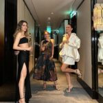 Sinem Kobal Instagram - About the night 🌹 girls 💌🐉