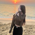 Siriamol Onkoon Instagram - sunset 🌅🌊