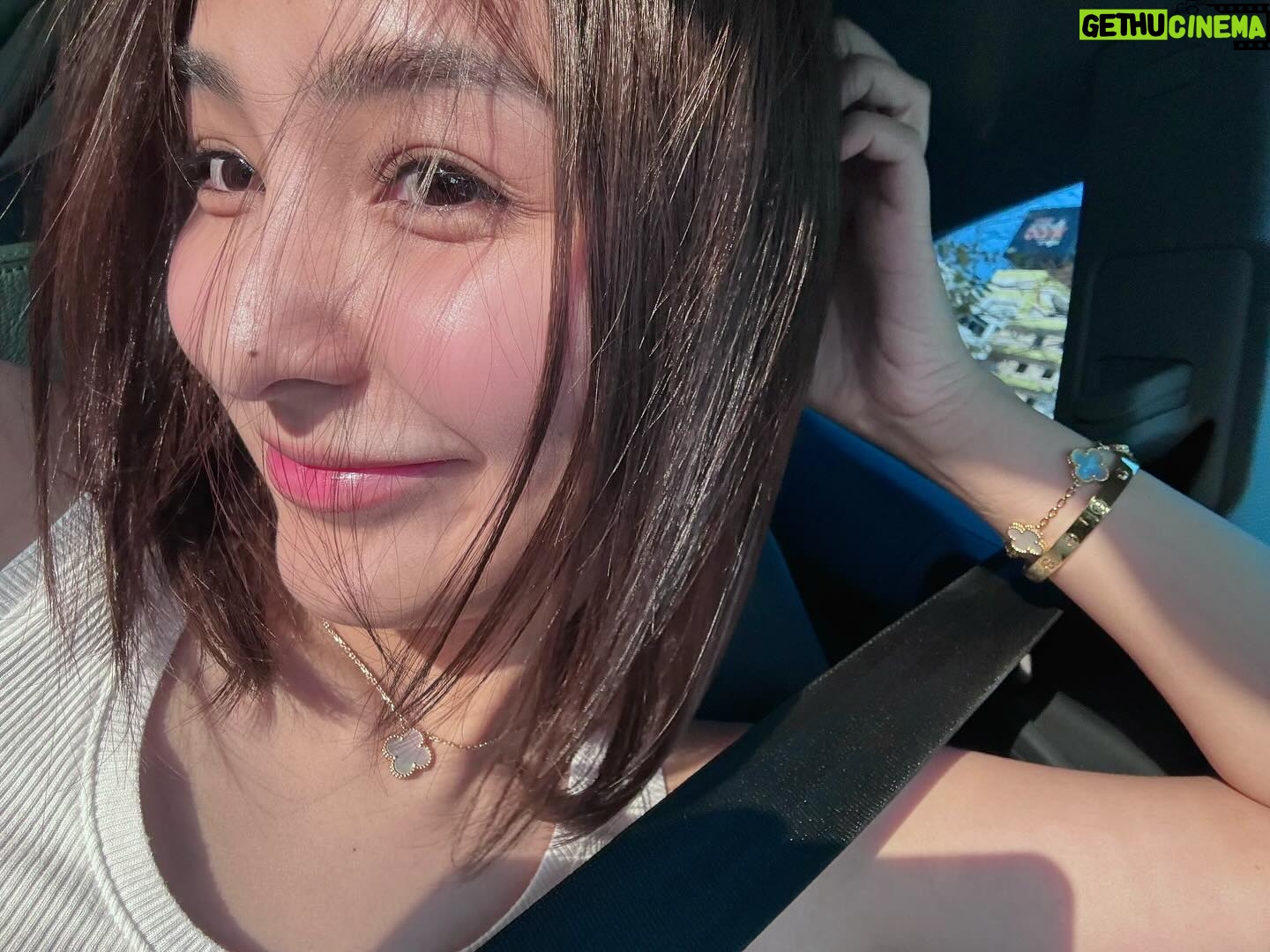 Sirin Preedeeyanon Instagram - Hyper someday do nothing most days