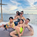 Sissy Prescillia Instagram – Biar papa mama gak bosen liat gadget teroosss! ⛵️☀️