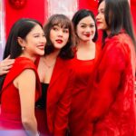 Sissy Prescillia Instagram – Unboxing kecantikan, reuni di event POND’S Skin Institute Time Capsule, dan kini siap beralih ke perjalanan kecantikan baru dengan POND’S Age Miracle Night Serum! Glowing,bebas garis halus dan kerutan dalam 3 hari?  Challenge accepted! Exploring the new era of Pond’s Skin Institute 💫✨

#AGELESSSQUAD #AGEMIRACLE #PONDSSKININSTITUTE #PONDSMIRACLESHAPPEN #MIRACLESHAPPEN #PONDSID