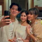 Sissy Prescillia Instagram - Momen kumpul keluarga yang akan selalu dikangenin tiap tahunnya selain rendang Mama @idahannas ✨ #video #ramadan #lebaran #day2 #family #2024 #vlog #daily #life #reels #viral #indonesia #culture #instagood #instagram