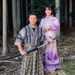 Sissy Prescillia Instagram - Bapaaakk aduhh bapaaakk… Bapak bawa pedang begitu bikin saya gimanaaa gitu pak.. Biasanya kan bapak pulang bawa martabak, sekarang ngeliat bapak bahagia jadi samurai bawa-bawa pedang kemana-mana, walaupun muka bapak ngga galak, tapi tetep bikin saya jadi tambah naksir sama bapak ahh 🥰🥰🥰 Tar malem makan udon yuk pak! 🍜 🇯🇵✨