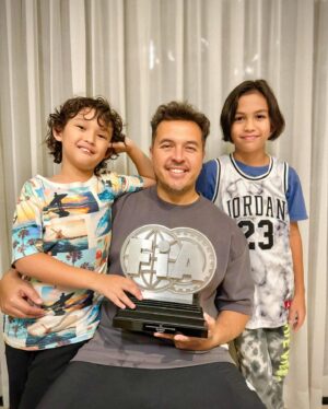 Sissy Prescillia Instagram - As a father, you rarely disappoint us, if there’s a promise you make, it is often proof to me that you are indeed the right example for Mayka and Kairo.
Congratulations sayang for your achievements this year!
We’re super proud of you and we LOVE you! ❤️