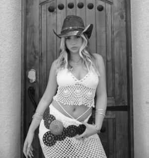 Sissy Sheridan Instagram - coachella day 1🐎