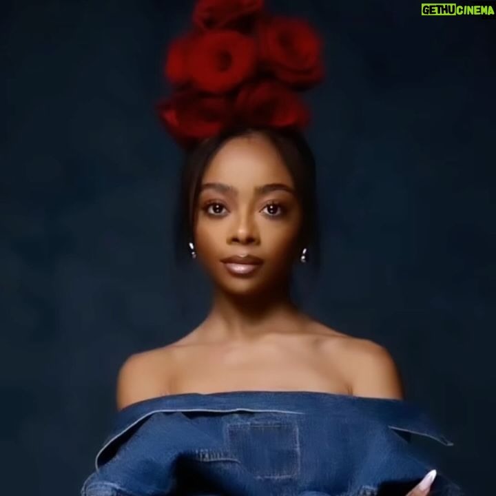 Skai Jackson Instagram - ‘In Full Bloom’ this Wednesday May 8th! 🌹@deeper.than.hair.magazine #DeeperThanHair #DeeperThanHairMagazine Photos: @aaronlacy Hair: @sosheargenius Hair assistant: @stylesbydavonte Haircut: @livjazzashley Wardrobe: @wilfordlenov Makeup: @maddydollfacee Cover story: @iamashleydunn Space: @stuspacela