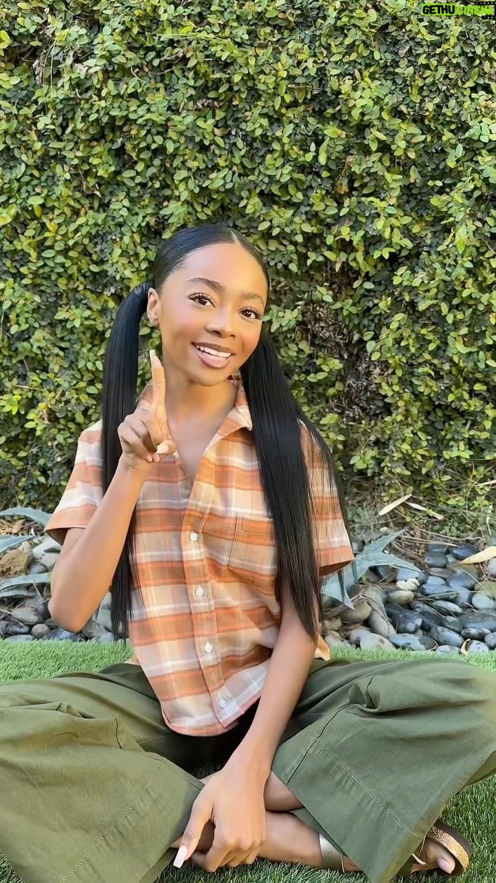 Skai Jackson Instagram - Get ready for some nostalgia, almost 17 years later I once again partnered with @bandaidbrand to bring back their iconic BAND-AID® Brand jingle to celebrate its upcoming 50th anniversary! 🥳 ❤️ If you know, you know. Sing along if we’re #StuckonYou 🎵 #BANDAIDBrand #BANDAID #BANDAIDBrandPartner
