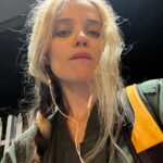Sky Ferreira Instagram - First US show in a vvvvvvv long time. 1st night of @desertdaze_official. Come 🫠🫡 📸: @50sac me @ lost on a train @trumienk.a