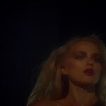 Sky Ferreira Instagram - leash