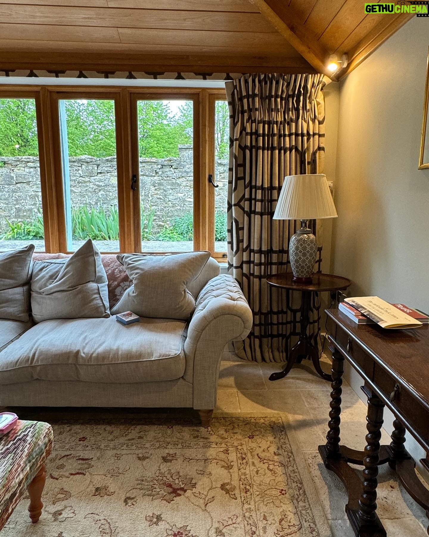 Smriti Khanna Instagram - Appreciation post : We absolutely loved our recent stay at this beautiful cottage, with horses roaming all around. Every little aspect of the cottage was wonderfully designed, with such a cosy and welcoming feel. Each corner showed meticulous attention to detail, from the snug, beautifully decorated rooms to the comfortable living spaces. It was the perfect stay for us where we got to experience the simple pleasure of nature. This place, a 2 hour drive from London is truly a gem, and we can’t recommend it highly enough for anyone looking for a getaway. @lucknam_park Here’s to more magical stays together ✨💫