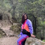 Sneha Gupta Instagram - Do what you need to do and enjoy life as it happens 🎉. @shiwangi_gupta