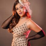 Sneha Gupta Instagram - Stop playing it so safe. It’s time to get more aggressive with the life you want . That move you r scared to make, might be the GAME CHANGER.🙌 Shot by …. @muhammadafrozz Make up .. @bharatanddorris Hair … @ashiya_shaikhofficial Styling.. @__.rukhsar.____