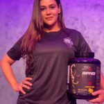 Sneha Gupta Instagram - Thank you @gibbon6_nutrition for taking care of my protein requirements with ripped isolate Signature series of @thakur_anoopsingh !! The taste is yum and am loving the mango flavour !!! #tasbatam