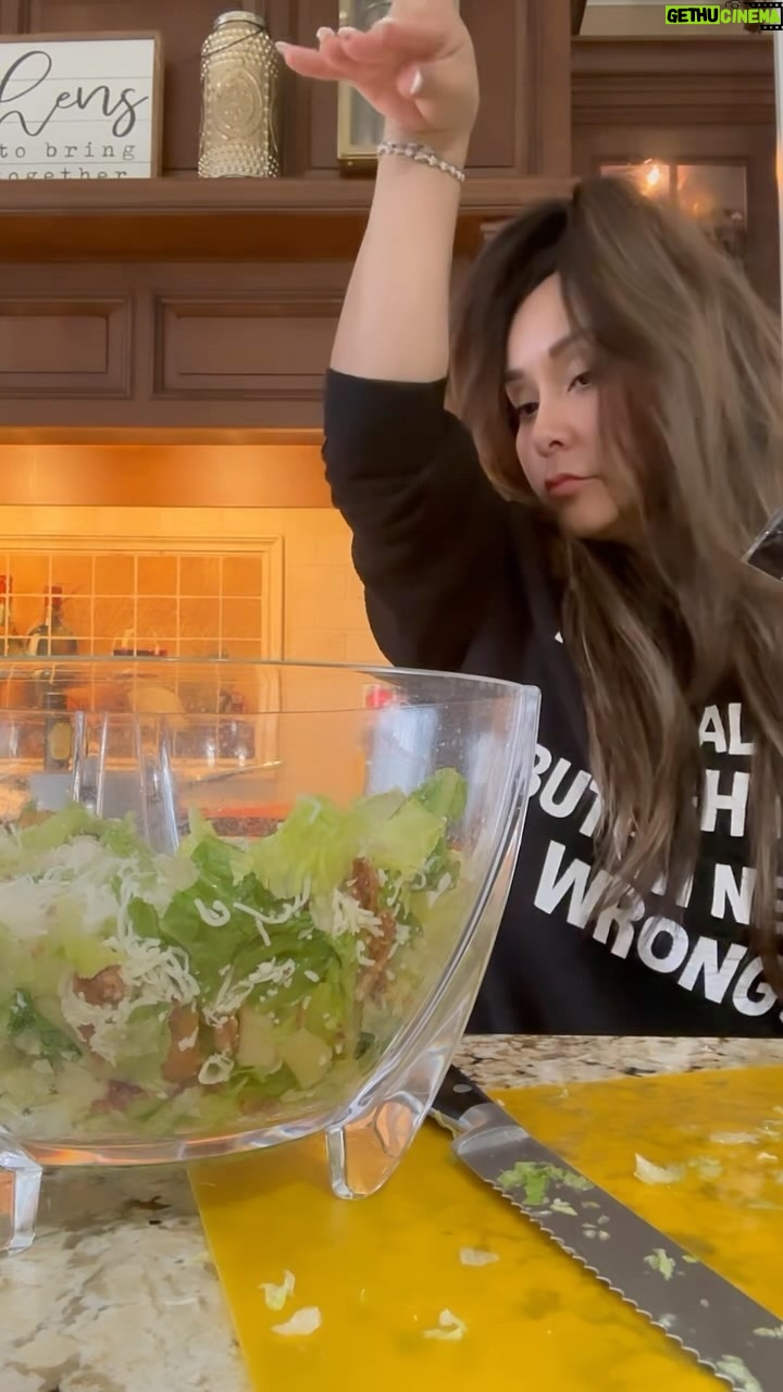 Snooki Instagram - #ad Get crazy, Get loud because I just quickly fed the kids dinner after getting my @StopandShop grocery order delivered through @DoorDash and you can join in on the fun too by using my code: SNOOKI40 for 40% Off Your Stop and Shop Order, up to $20 at through @DoorDash only Must be 21 to order alcohol. Drink responsibly. 40% Off Your Order, up to $20: Offer valid through 3/31/2024. Valid only on orders with a minimum subtotal greater than $40, excluding taxes and fees. Maximum discount value using promo code is $20. Offer available to new customers to Stop & Shop on DoorDash only. Limit one per person. Not valid for the purchase of alcohol. Fees, taxes, and gratuity still apply. All deliveries subject to availability. Must have or create a valid DoorDash account with a valid form of accepted payment on file. No cash value. Non-transferable. Use promo code SNOOKI40 to redeem. See full terms and conditions at https://drd.sh/8ONpZP/ #DoorDashPartner #DoorDash #GroceryDelivery #StopandShop