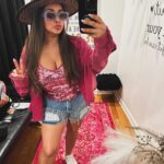 Snooki Instagram - On Wednesdays we wear PINK 💕 @thesnookishop