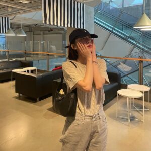 So Joo-yeon Instagram - 🔋🔌
