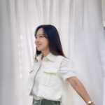 So Yoo-jin Instagram - 월요병 사라져라~ !!! 어젠 촬영마치고 올만에 집에서 라이브하려했는데 ㅎㅎ 애들이 늦게 자서 포기~~;;; 계획이 계획대로 되지 않는다는 것에 익숙해지고 말하기보다는 듣는쪽이 편해지고 스트레스에도 조금씩 무덤덤해지는 그런 나...😅 그런 봄... 🌱 내일부턴 애들이랑 또 애들친구들이랑 만나는 스케줄이 주르르륵... !!! 5월이 다가온다 ... 정신줄을 잘 잡자 ^^;;;