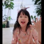 So Yoo-jin Instagram - 세은쌤의 강아지 쉽게 그리기~ "다음시간에 만나요~ " 라는 인사에 너무 웃었어 ㅎㅎ 세은이가 요즘 엄마에게 보여줄거있으면 카메라가져와서 찍어달라고 하네요ㅎㅎ 다음시간에는 뭘까요? ㅎㅎ #세은이_ #소여사미술놀이 ( 가족의 편한 일상피드 @sopm_ )