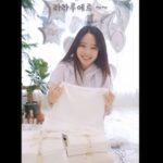 So Yoo-jin Instagram – 오늘부터 4일간 행사가로 만나보세요 !
식물성 뱀부사 100% #뱀부타올
#라라루에르 🌱
샤워후 내 피부에 닿는 첫번째 스킨케어
타올의 중요성. 다 아시죠?
온가족 쓸 수 있는 안전한 수건~
극강의 부드러움! 가벼움 !
흡수력도 최고! 세균번식 고민 끝 !

ㆍ구매와 제품의 자세한 정보는 
제 프로필에 가셔서 링크클릭 ✔️😊
@yujin_so

v 100% 식물성 뱀부사
v 뛰어난 흡수력
v 아가도 사용하는 안전한 섬유
v 제직부터 수가공까지 국내생산
v 피부를 생각한 무형광 제품
v 글로벌 섬유인증인 오코텍스 1등급 인증
v 환경을 생각한 EFD 특허공법

#페이스타올
#미니바쓰타올
#타올베개커버 
 
_____
문의는
@lalaluere