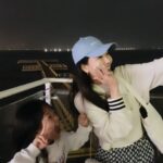 So Yoo-jin Instagram - 어린이들과 함께한 어제.오늘♡.♡ 비가 와서 #집콕캠핑 하다가~ (한강가려던 #에어텐트 집에서 개시 ㅎㅎ) 답답해서 밖으로~ 나와 요즘 우리가 즐기는 강남 #방탈출카페 !!! (5월에만 벌써 3번째 ㅎㅎ) 점점 잘한다~ 엄마도 재밌어 증말 ^___^ 방탈출에서 세은이는 항상 깍두기였는데 어린이날맞아 시흥 #큐리오시티 까지가서 신나게 스스로 자물쇠를 풀어보았네??!! #키즈방탈출 최고 ^^ (많이 생겼으면~~>.<) #해물칼국수 먹고 바닷가에서 사진찍고 집에와서 아이들은 #괴물의아이 보고~ (왕추천~^^) 엄마는 책보며 하루의 마무리~~ #나의사랑스런방해자 ㅎ(오늘과 딱^^;;) 여성예술가들의 일과 육아.. 공감가고 진지하다. 전투적이면서도 위로가 된다. 자꾸 들여다볼것같은 책. 아빠는 어제 #에슐리퀸즈 함께 갔다가 #백패커2 촬영 떠나느라 출장고고~ 아침상안차려도 되서 애들델꼬 8시부터 오픈한 #오리지널팬케익하우스 오픈런하고~^^;;; 중간중간 애들 숙제 하는 동안 #그린하트바자회 짐도 좀 싸고~ #우정소갈비 에서 고기먹고 ㅎㅎ 아.. 사진이 10장만 올라가는구나.. 글 그만 써야지 ;;;;ㅎㅎㅎ 아무튼 정신없었지만 즐거웠었네요~~♡!!! 모두들 고생많으셨어요 굿밤되세요!!♡ 2024 용희네 #어린이날 ~