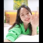 So Yoo-jin Instagram - 오늘도 수고했어요♡ 초록초록 ^^ 우리두 이제 잘준비~~~!! #슈돌 스튜디오 녹화하고 집에와서 계속 애들이랑 놀기 ^^ #밤부로타올 도 잘 마무리~ 내일은 벌써 금요일 . 오늘 날씨가 넘 좋았는데.. 뭐하셨어요?