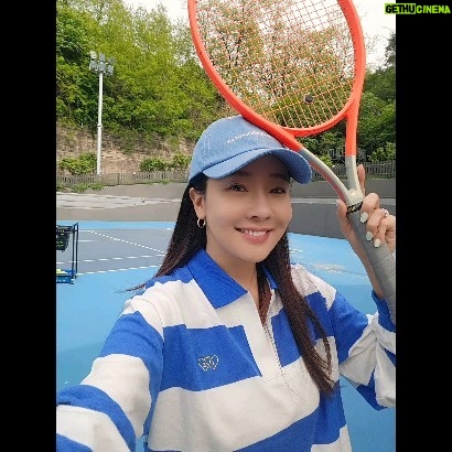 So Yoo-jin Instagram - 요즘 날씨 쵝오~ #아침테니스 ✨️🎾🎾