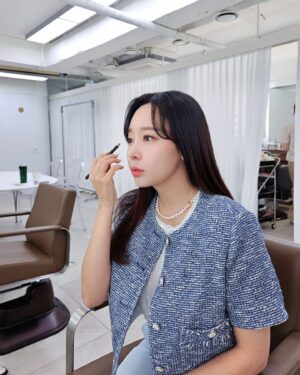So Yoo-jin Instagram - 요즘 🌱😊✨️🌞