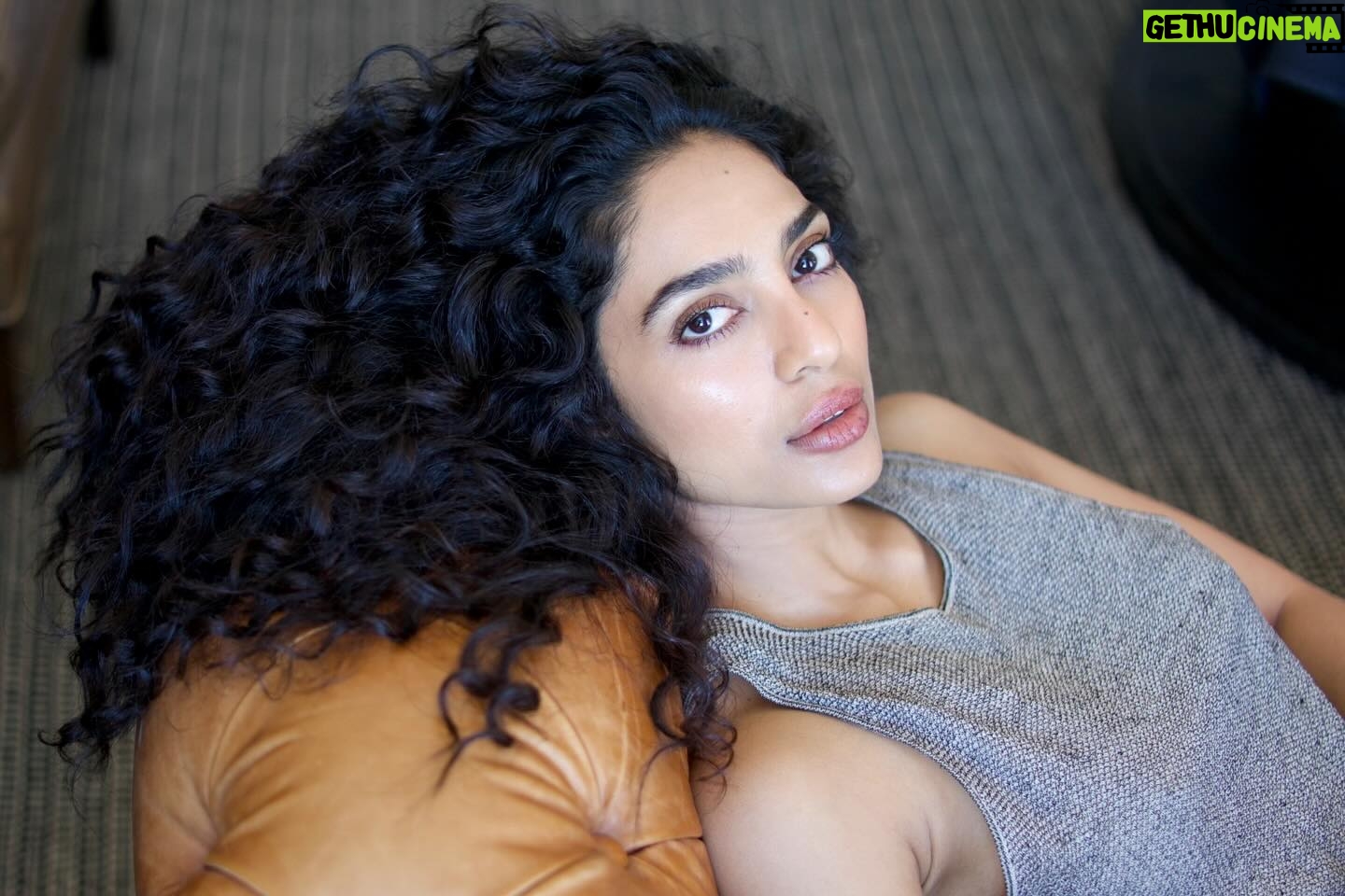 Sobhita Dhulipala Instagram - Good hair day, apparently 📷 @renatocampora