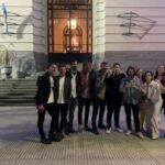 Sofía Morandi Instagram - “Porno y helado” ganó cuatro premios cóndor esta noche y no puedo estar más orgullosa. Actor revelación @nachitosaralegui con su espectacular Ramón. Mejor actor comedia nuestro dire @martinpiro te quiero! Mejor serie de comedia Y yo el cóndor a mejor actriz de comedia whattt. Este proyecto me cambió la vida y no hubiese sido lo mismo sin el equipazo que hubo atrás. Terrible lujo y oportunidad aprender de cerca de gente tan grosa. Era mi primera experiencia en cine, y fui una ñoña muy feliz en el set porque siempre nos dieron el lugar. Hablo en plural porque con Nachito éramos dos nenes dando vueltas en disney. Muchas gracias @acca_cinecronistas por este mimo tan lindo. ❤️