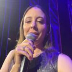Sofía Niño de Rivera Instagram - Madrid!!!! Qué increíble público. Un millón de gracias a todos los que fueron al show con todo y banderas de México. Gracias @filla_comedyfest por invitarme. #standup #Madrid