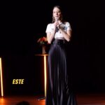 Sofía Niño de Rivera Instagram - Por favor no lleven niños a los shows de stand up!! Los van a traumar. A ellos y a mi. La mamá y la nana estaban ahí juntas fyi La gira sigue!!! Boletos en mi BIO.