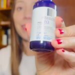 Sofía Niño de Rivera Instagram - Sí, gracias @larocheposay por inventar MelaB3 para reducir las manchas peeeeero ayúdenme con el alma. #MELAB3 #publicidad