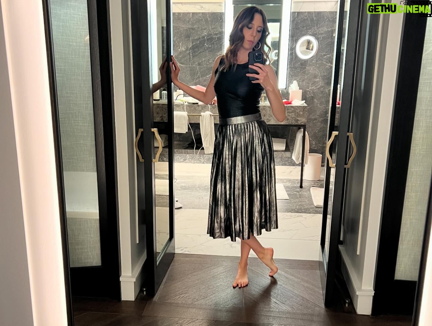 Sofía Niño de Rivera Instagram - Canadá!!! Qué locura estos días!!! Gracias Vancouver, Calgary, Toronto y Montreal!!!! Puro público que ya respira aire limpio. Gracias por sus risas. Siguiente parada San José, Riverside, Chicago y Nueva York!!! Boletos en mi BIO