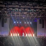 Sofía Niño de Rivera Instagram - Houston y Dallas!!!! Qué manera tan increíble de empezar la gira en EUA. Gracias por tanto!!! Gracias @nasajohnson por el tour y el material. Y @livenationlatino por todo. Y más a @masgallomedia porque todo lo hacen increíble. La gira sigue!!! BOLETOS en mi BiO #atandup #tour