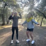Sofía Niño de Rivera Instagram – Tratamos de tomarnos fotos hoy. No nos salió. @danielsosafado tuvo la “brillante” idea de una foto brincando.