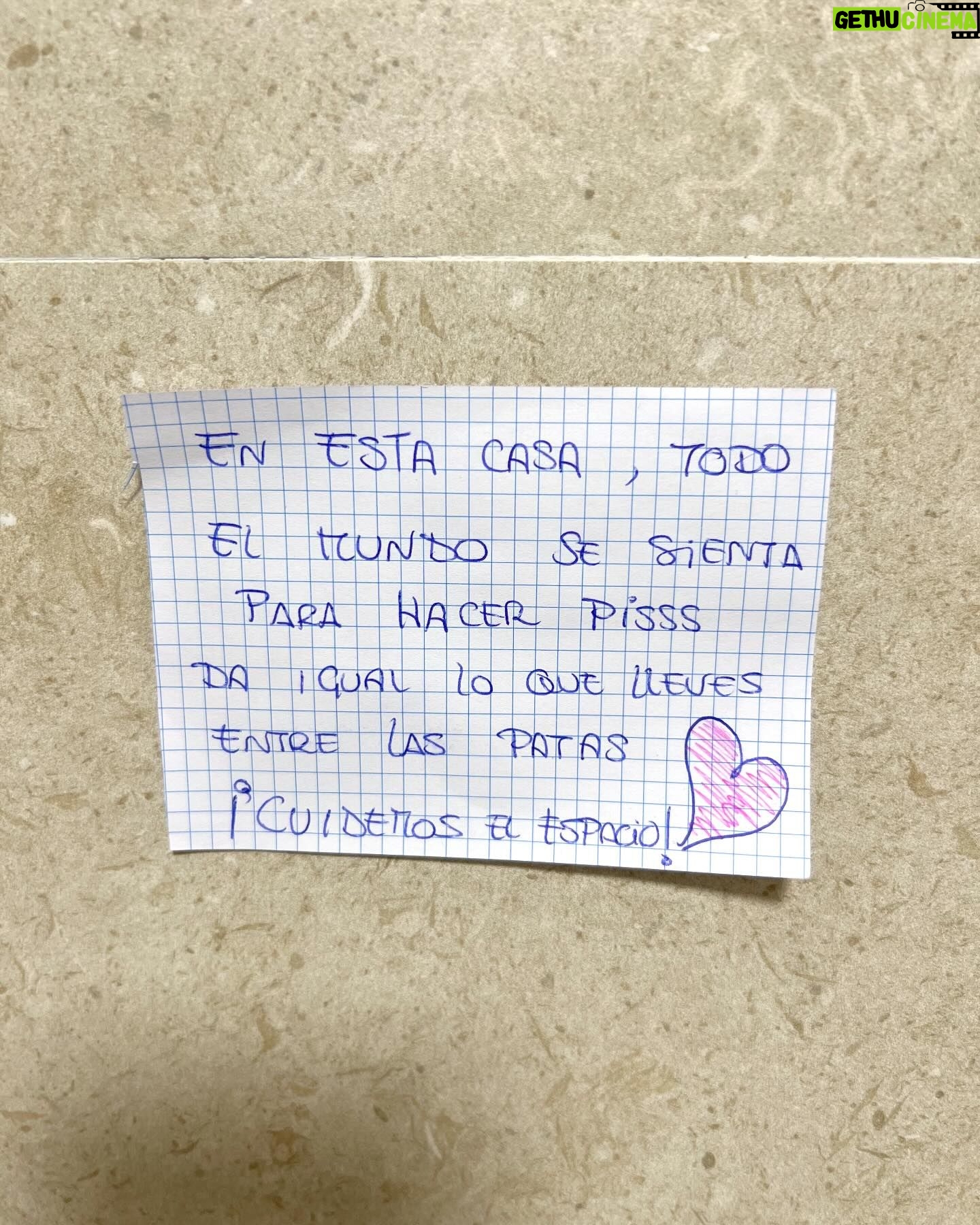 Sofía Niño de Rivera Instagram - MADRID qué gozada! Es la ciudad más increíble del mundo, quiero vivir ahí. Se hizo show, se comió, se bebió, se conoció gente increíble. Ahora entiendo por qué no les gusta dormir, yo tampoco dormiría si viviera acá. Gracias! Volveré. #Madrid
