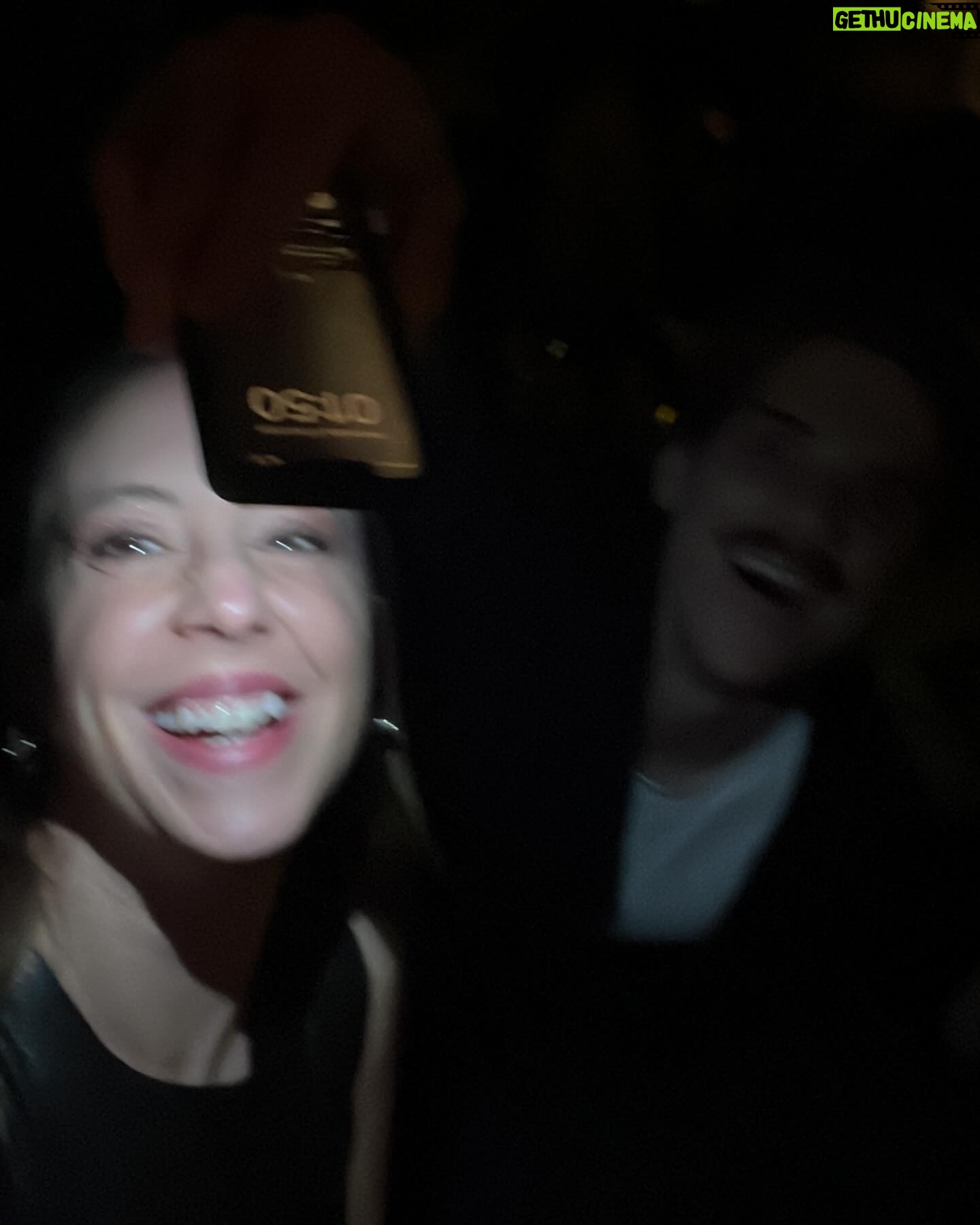 Sofía Niño de Rivera Instagram - MADRID qué gozada! Es la ciudad más increíble del mundo, quiero vivir ahí. Se hizo show, se comió, se bebió, se conoció gente increíble. Ahora entiendo por qué no les gusta dormir, yo tampoco dormiría si viviera acá. Gracias! Volveré. #Madrid