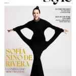 Sofía Niño de Rivera Instagram - Gracias @chicstylemx por la portada y la increíble entrevista de Libre de Reír. Y gracias a Germán Nájera e Iván Flores de @weshootmuch por las fotos increíbles y por esconder con tanto arte mi papada. 💄 @joanbernalmakeup 👗 @high_onfashion